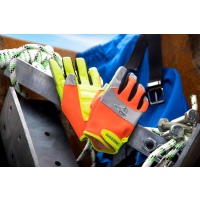 Защита рук (рабочие перчатки, рукавицы и нарукавники)